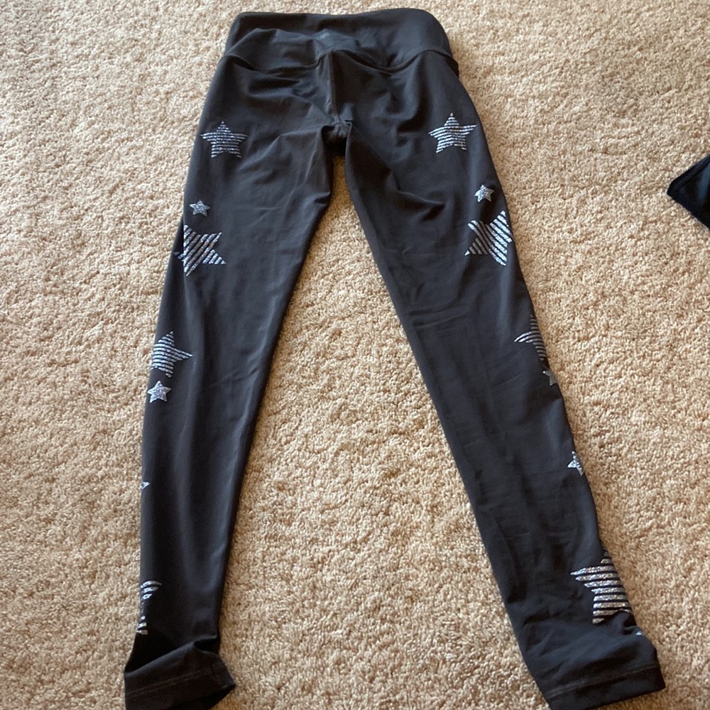 Victoria Sport excellent condition gray leggings silver stars